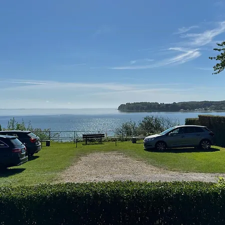 Romantic Summerhouse With Seaview