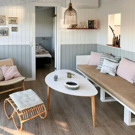 Ferienhaus Romantic Summerhouse With Seaview