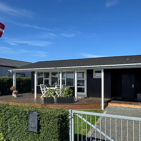 Romantic Summerhouse With Seaview Hébergement de vacances Kolding