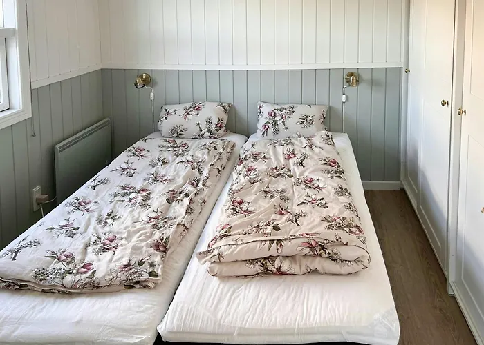 Romantic Summerhouse With Seaview *